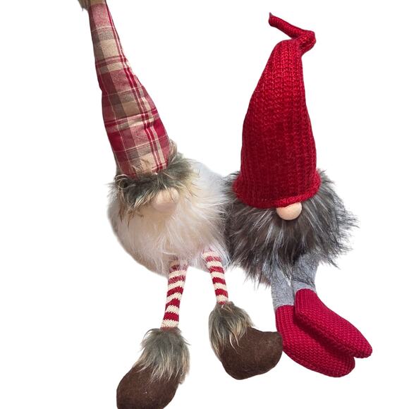 CHRISTMAS PLUSH SET OF 2 CHRISTMAS GNOMES SHELF SITTERS - Picture 1 of 6